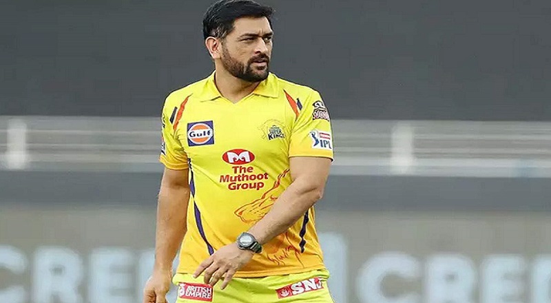 CSK-captain-MS-Dhoni-become-bus-driver-for-IPL-2022
