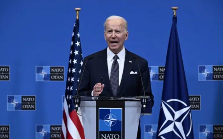 biden-says-putin-cannot-remain-in-power-white-house-he-didnt-mean-regime-change