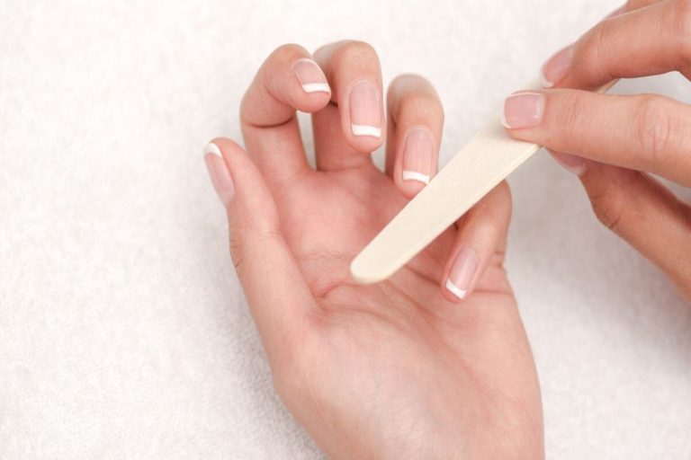 Tips to grow nails faster : அழகான நீளமான நகங்கள் பெற இதோ டிப்ஸ்