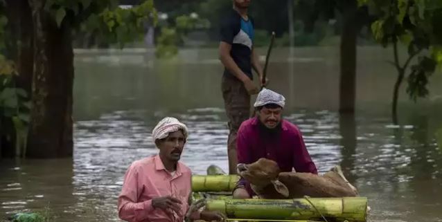 Assam Flood: அசாம் வெள்ளத்தில் சிக்கி பலியானோர் எண்ணிக்கை 62 ஆக அதிகரிப்பு