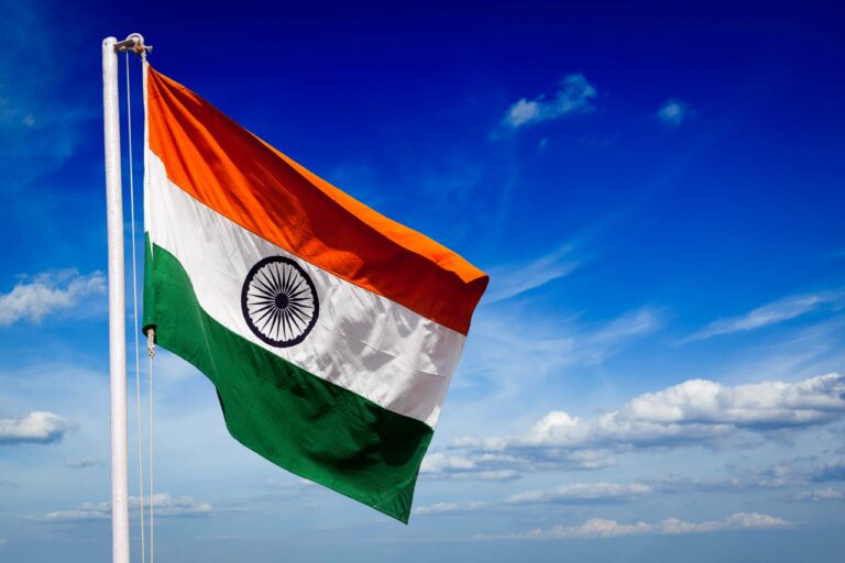 National Flag : இந்திய‌ தேசியக் கொடியை இரவிலும் பறக்கவிடுவதற்கான விதிகளில் திருத்தம்