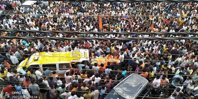 Full blockade at Puttur, Bellare, Chulya : பிரவீன் நெட்டாறு கொலை: பள்ளிகளுக்கு விடுமுறை, புத்தூர், பெல்லாரே, சூள்யாவில் முழு அடைப்பு