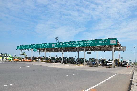 Vehicle toll hike in 20 toll booths : தமிழகத்தின் 20 சுங்கச்சாவடிகளில் இன்று நள்ளிரவு முதல் வாகனக் கட்டணம் உயர்வு