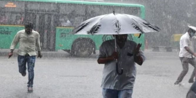 IMD issued heavy rainfall alert :ஒரு சில‌ மாநிலங்களில் அடுத்த 5 நாட்களுக்கு கனமழை: இந்திய வானிலை ஆய்வு மையம் எச்சரிக்கை