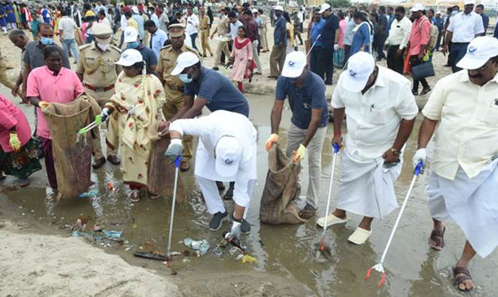 Puducherry Coastal Area Cleanup: புதுச்சேரி கடலோரப் பகுதிகளைத் தூய்மைப்படுத்தும் பணி தொடங்கி வைப்பு