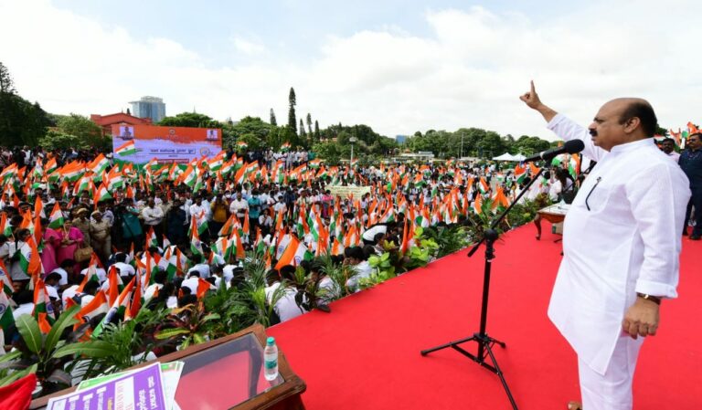 Chief Minister Basavaraj Bommai : மகத்தான இந்தியாவை உருவாக்க இளைஞர்கள் தயாராக வேண்டும்: முதல்வர் பசவராஜ் பொம்மை