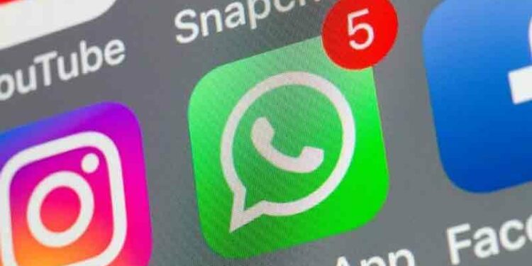 WhatsApp Unread Chat Filter : வாட்ஸ்அப்பின் புதிய அம்சமான ‘அன்ரீட் சாட் ஃபில்டர்’ அறிமுகம்: அரட்டையைத் தவறவிடுவதற்கான வாய்ப்புகள் இல்லை