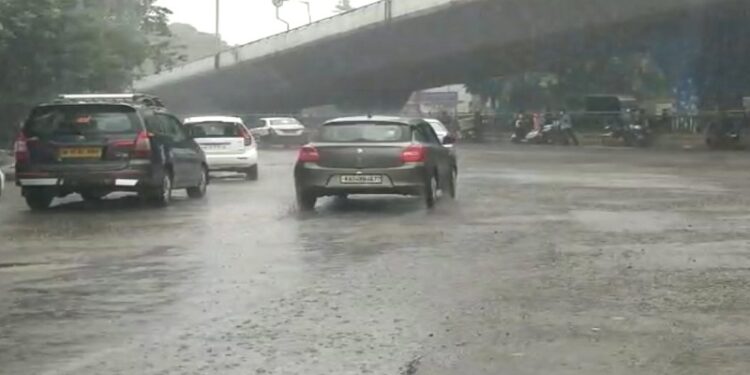 Bengaluru rain : பெங்களூரில் மழை பாதிப்பு : பிரச்னையை எழுப்பி சட்டப்பேரவையில் அமளியை ஏற்படுத்த காங்கிரஸ் தயாராகி வருகிறது
