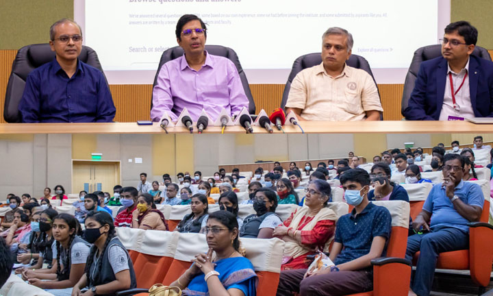 IIT Madras Alumni help: சென்னை ஐஐடியில் முன்னாள் மாணவர்கள் கலந்துரையாடல் நிகழ்ச்சி