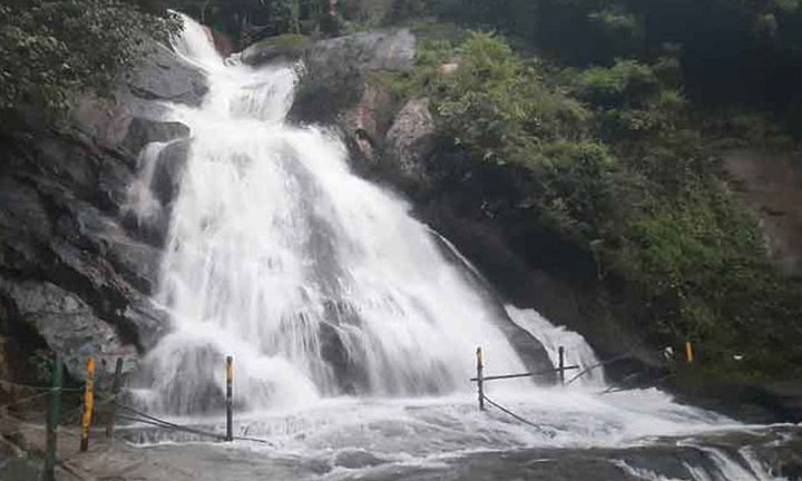 Flooding at Coimbatore Monkey Falls: கோவை குரங்கு அருவியில் வெள்ளப்பெருக்கு
