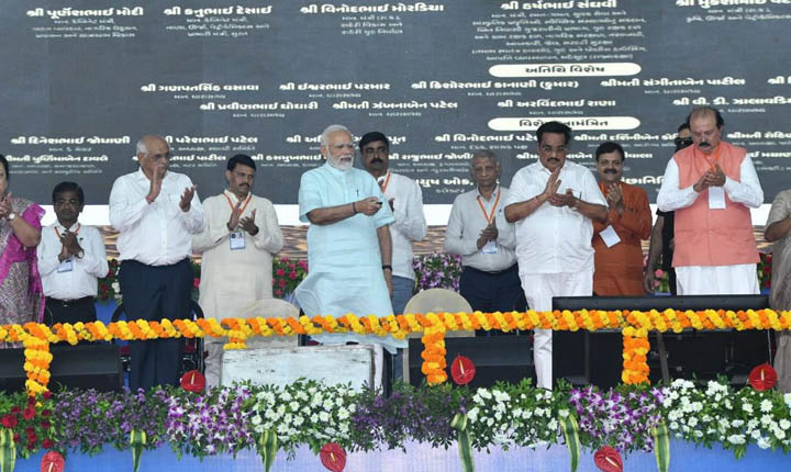 PM lays foundation stone and dedicates various projects: குஜராத்தில் ரூ.3400 கோடி மதிப்பு திட்டங்களுக்கு பிரதமர் மோடி அடிக்கல்