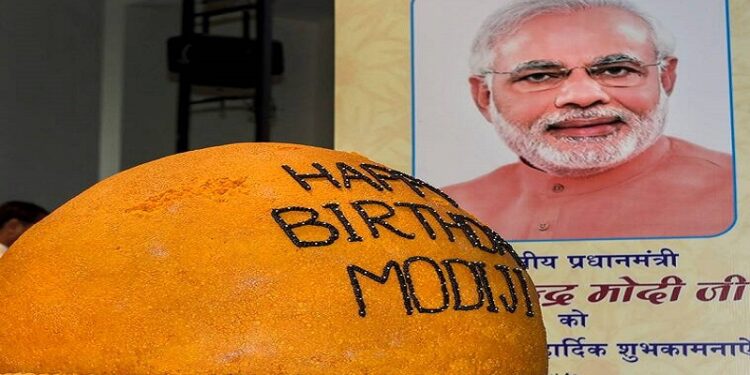 Pm Modi Birthday 2022 :பிரதமர் மோடி பிறந்ததினத்தில் பிறக்கும் குழந்தைகளுக்கு இலவச தங்க மோதிரம்