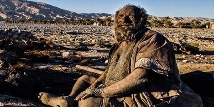 World’s dirtiest man: உலகின் மிக அழுக்கு மனிதர் 94 வயதில் காலமானார்