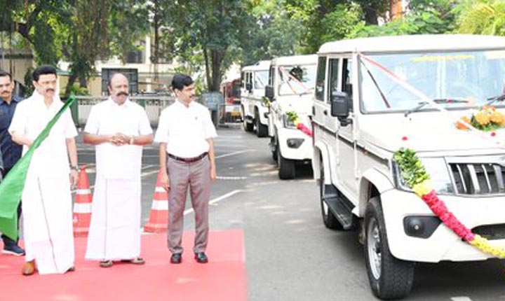 CM presents 81 new Bolero vehicles: ஊரக வளர்ச்சி துறைக்கு 81 புதிய பொலிரோ வாகனங்களை முதல்வர் வழங்கல்