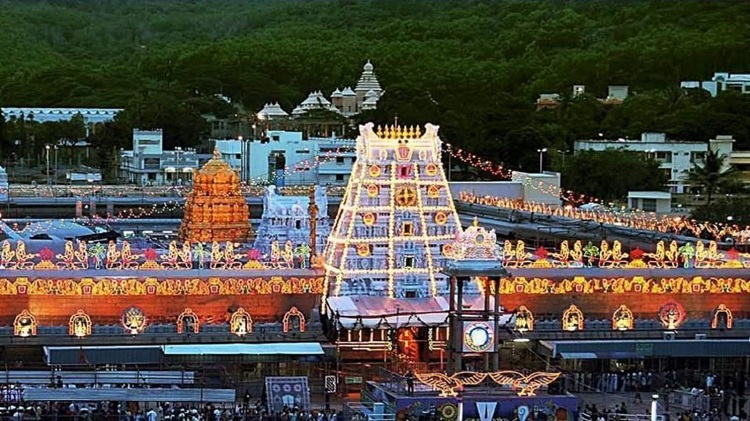 Tirumala Tirupati Devasthanam : திருப்பதி கோயில் அறக்கட்டளையின் சொத்துக்கள், 10 டன் தங்கம், ரூ.15,900 கோடி ரொக்கம்