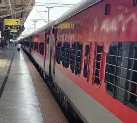 Special express trains to Kollam via Tamil Nadu : தமிழகம் வழியாக கொல்லத்திற்கு சிறப்பு எக்ஸ்பிரஸ் ரயில்கள் இயக்கம்