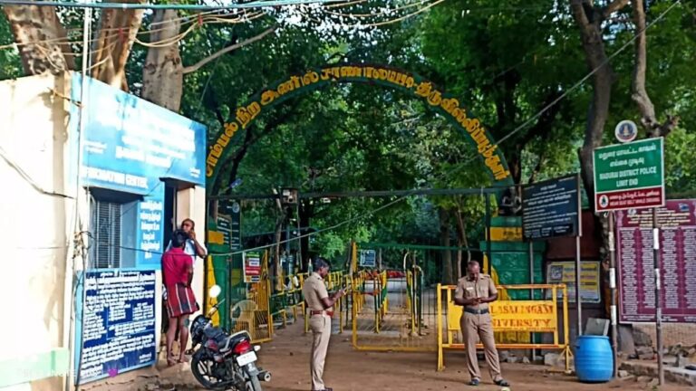 Devotees prohibited to Chathuragiri hill : சதுரகிரி மலைக்கோயிலுக்கு பக்தர்கள் செல்ல தடை