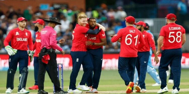 India vs England : இங்கிலாந்துக்கு எதிராக இந்தியாவுக்கு மோசமான தோல்வி : டி20 உலக கோப்பை வெல்லும் கனவு தகர்ந்தது