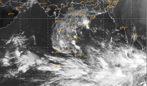 Heavy rain in 15 districts:15 மாவட்டங்களில் கனமழைக்கு வாய்ப்பு: சென்னை வானிலை ஆய்வு மையம்