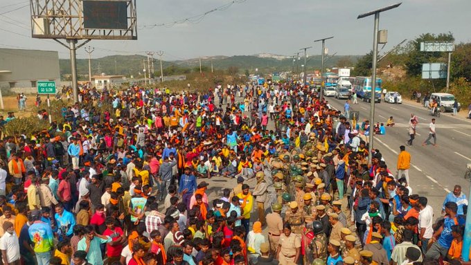Hosur Protest: ஒசூர் போராட்டத்தில் வன்முறை.. பதற்றம்.. தடியடி