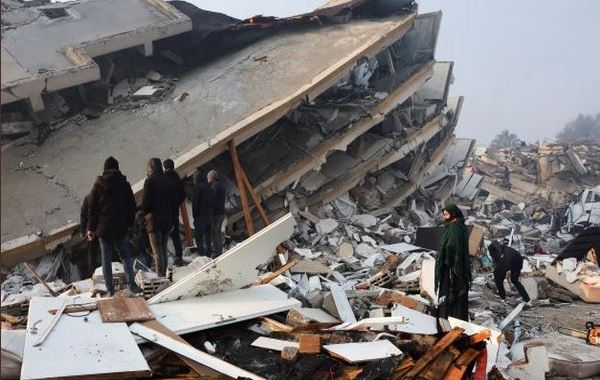 Turkey-Syria Earthquake: துருக்கி, சிரியா நிலநடுக்கத்தில் 8 ஆயிரத்தை நெருங்கிய உயிரிழப்பு